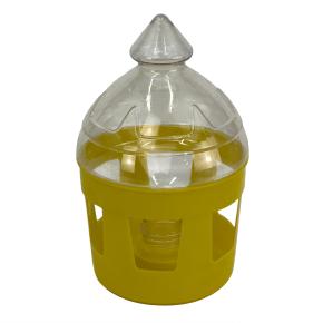 Поилка вакуумная 3 л с окошками для голубей, желтая
