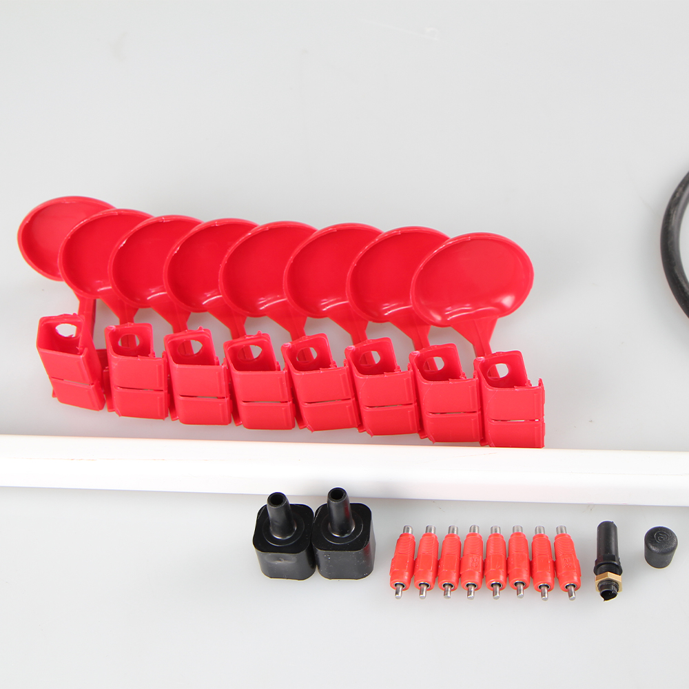 Ниппельная система 8 пластиковых поилок для цыплят и перепелов