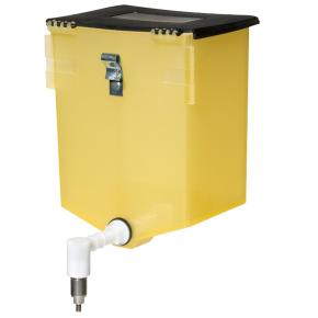 Поилка ниппельная для кроликов и птиц с бачком 0,5 л 90° Monoflo