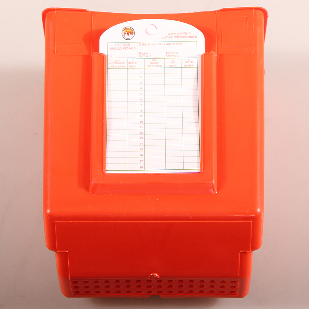 Кормушка бункерная для кроликов 2 секции с держателем для учетной карточки, пластик без крышки