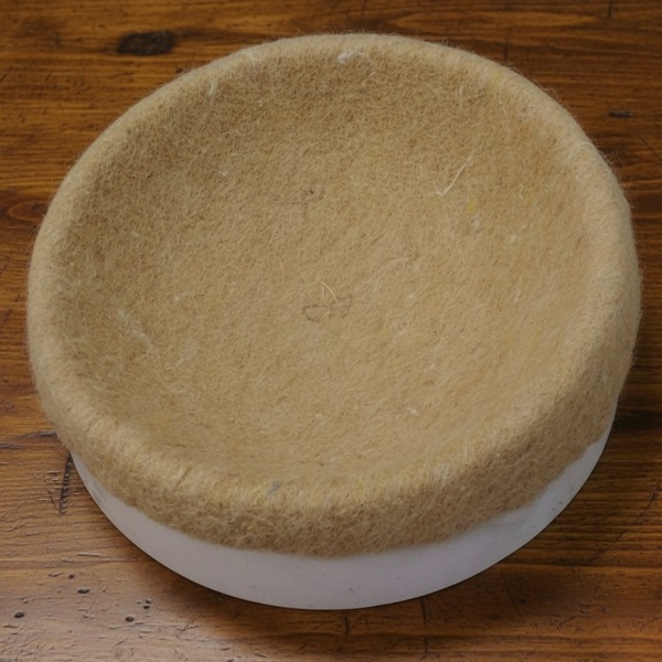 Гнездо для голубей Ø25 см войлочное с оцинкованным основанием