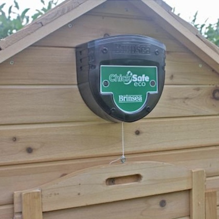 Автоматический открыватель двери Chicksafe Eco для курятника