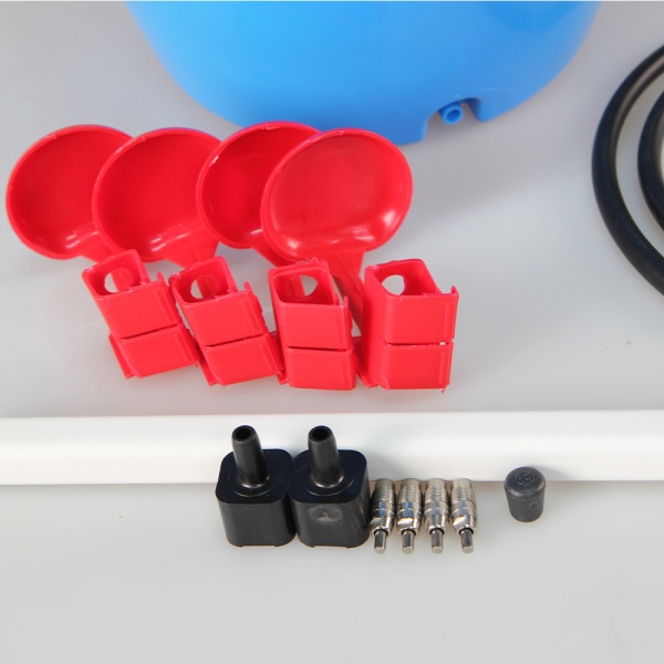 Ниппельная система 4 металлических поилки для цыплят и перепелов с емкостью 12 л